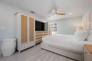 118 9th St N, Bradenton Beach, FL 34217 - Photo 16