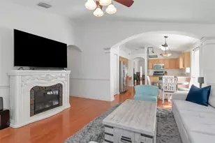 25944 Winning Colors Way, Wesley Chapel, FL 33544 - Photo 10
