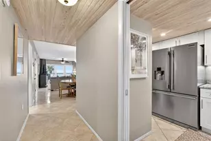 633 Alhambra Rd, Venice, FL 34285 - Photo 2