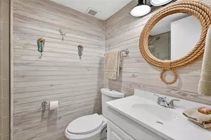 633 Alhambra Rd, Venice, FL 34285 - Photo 24