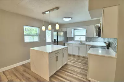 3553 Center Circle, Largo, FL 33774 - Photo 10