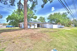 3553 Center Cir, Largo, FL 33774 - Photo 1