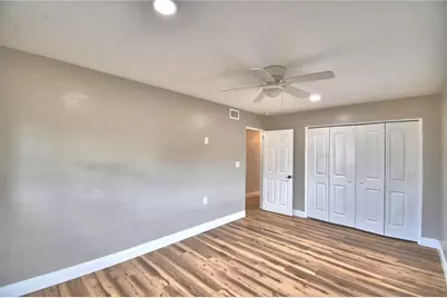 3553 Center Circle, Largo, FL 33774 - Photo 24