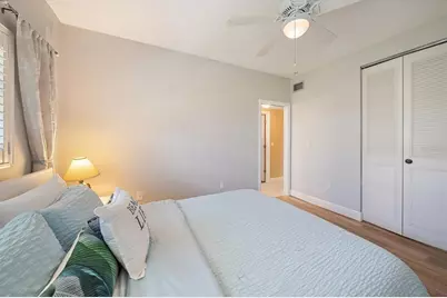 5869 Tidewood Avenue #7, Sarasota, FL 34231 - Photo 16