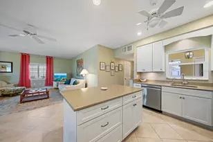5869 Tidewood Ave, Sarasota, FL 34231 - Photo 6
