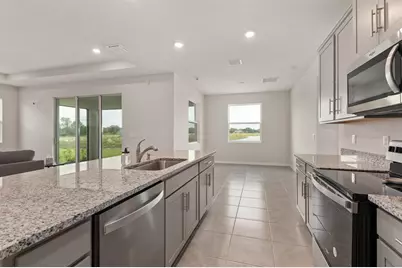 520 158th Street E, Bradenton, FL 34212 - Photo 10