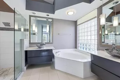 7131 Kensington Court, University Park, FL 34201 - Photo 20