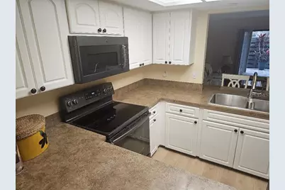 956 Sunridge Drive #H2, Sarasota, FL 34234 - Photo 6