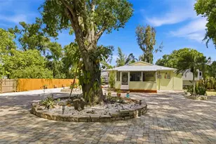 2549 19th St, Sarasota, FL 34234 - Photo 1