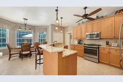 4956 Sabal Lake Circle, Sarasota, FL 34238 - Photo 8