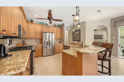 4956 Sabal Lake Circle, Sarasota, FL 34238 - Photo 12