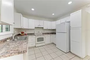 1211 Cypress Ave, Venice, FL 34285 - Photo 10