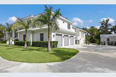 4678 Silent Creek Way, Nokomis, FL 34275 - Photo 2