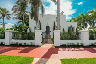76 S Washington Dr, Sarasota, FL 34236 - Photo 1