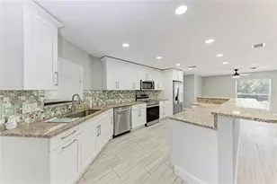 627 Alligator Dr, Venice, FL 34293 - Photo 14