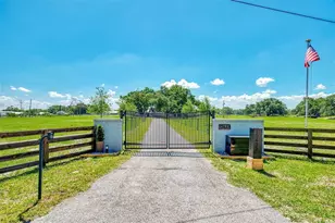 10433 SW Jernigan St, Arcadia, FL 34269 - Photo 2