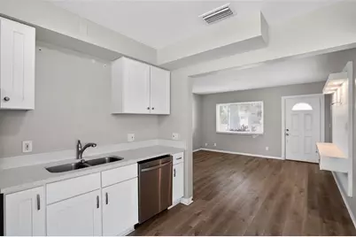 3300 Kingston Street N, Saint Petersburg, FL 33713 - Photo 24