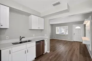 3300 Kingston St N, Saint Petersburg, FL 33713 - Photo 24