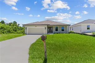 196 Arch Dr, Rotonda West, FL 33947 - Photo 1