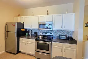 4802 51st Street W, Bradenton, FL 34210 - Photo 4