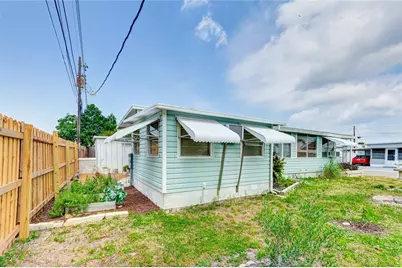 604 49th Avenue Drive W, Bradenton, FL 34207 - Photo 8