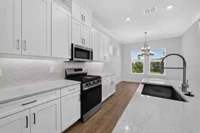 10573 Eclipse Street, Sarasota, FL 34241 - Photo 6