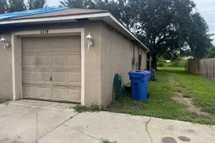 1210 Casa Bonita Ave, Ruskin, FL 33570 - Photo 10