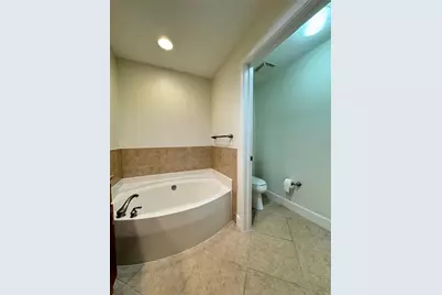 808 3rd Avenue W #301, Bradenton, FL 34205 - Photo 20