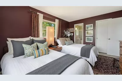 2436 Breakwater Circle, Sarasota, FL 34231 - Photo 18