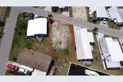 292 Nassau Drive, Palmetto, FL 34221 - Photo 2