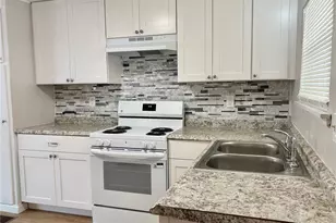 3608 16th St W, Bradenton, FL 34205 - Photo 8