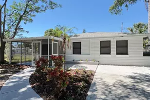 2847 Oak St, Sarasota, FL 34237 - Photo 2