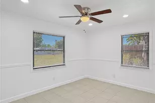 2847 Oak St, Sarasota, FL 34237 - Photo 8