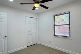 2847 Oak St, Sarasota, FL 34237 - Photo 12