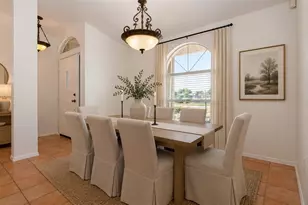4403 Diamond Cir N, Sarasota, FL 34233 - Photo 10