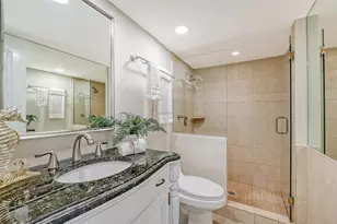 1750 Benjamin Franklin Dr, Sarasota, FL 34236 - Photo 32