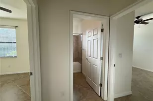 9929 Haze Dr, Venice, FL 34292 - Photo 10