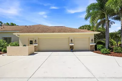 10010 Cherry Hills Avenue Circle, Bradenton, FL 34202 - Photo 32