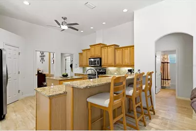 10010 Cherry Hills Avenue Circle, Bradenton, FL 34202 - Photo 12