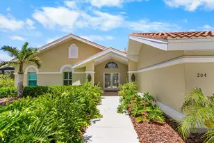 204 Windward Dr, Osprey, FL 34229 - Photo 2