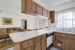 2472 21st St, Sarasota, FL 34234 - Photo 14
