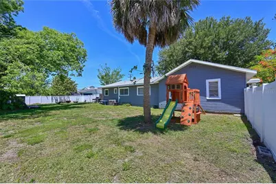 1423 12th Avenue W, Palmetto, FL 34221 - Photo 4