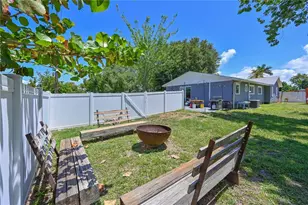 1423 12th Ave W, Palmetto, FL 34221 - Photo 28