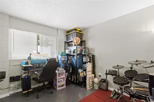 1970 Debbie St, Sarasota, FL 34231 - Photo 10