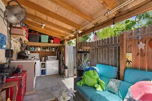1970 Debbie St, Sarasota, FL 34231 - Photo 32