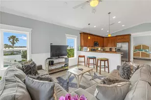 105 4th St S, Bradenton Beach, FL 34217 - Photo 14