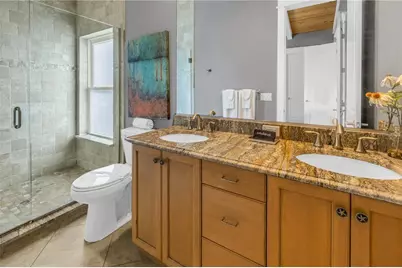 105 4th Street S, Bradenton Beach, FL 34217 - Photo 58