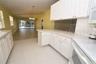 8004 Camminare Dr, Sarasota, FL 34238 - Photo 4