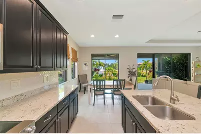 5587 Foxtail Palm Lane, Sarasota, FL 34233 - Photo 8