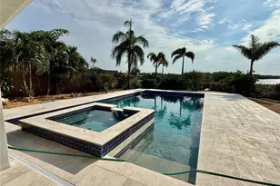 1257 Tree Bay Ln, Sarasota, FL 34242 - Photo 44